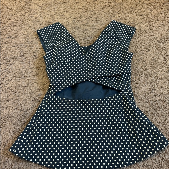 2 FOR $20 Banana Republic navy blue polka dot lined peplum top open back 0P $75 - Picture 3 of 9